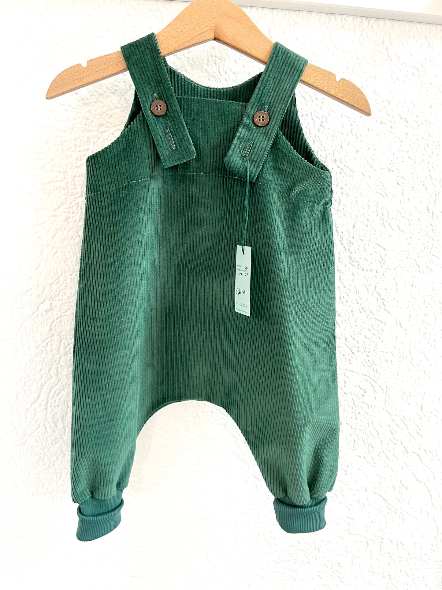 Latzhose "Lümmel" aus Cord